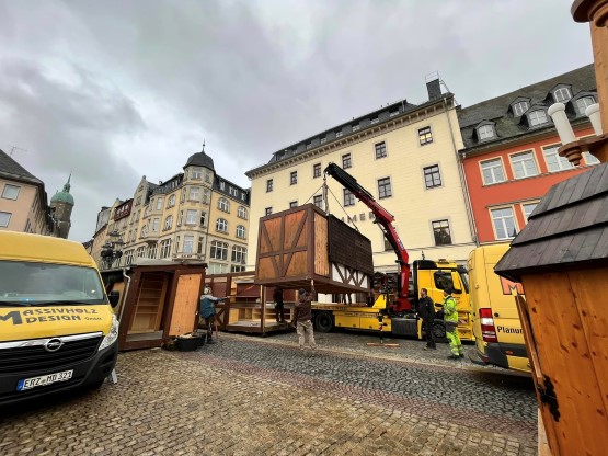 annaberg aufbau weihnachtmarkt rathaus (Andere)